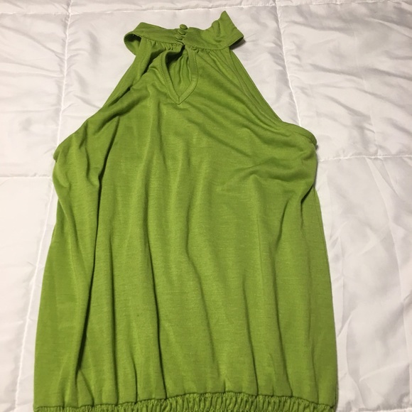 Top - Picture 2 of 4